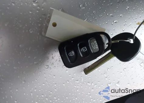 2013 Hyundai Sonata Gls z USA, uszkodzony, nr VIN 5NPEB4AC6DH777078